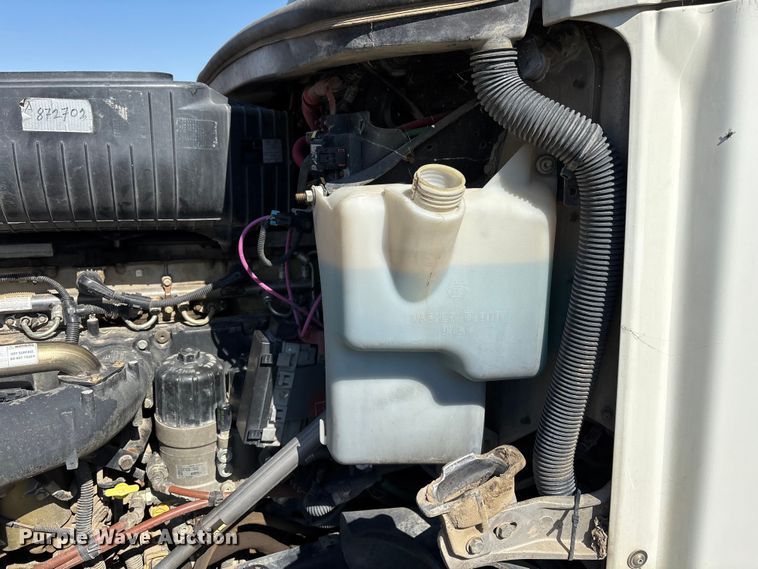 image for item ER7576 2013 Freightliner Coronado semi truck