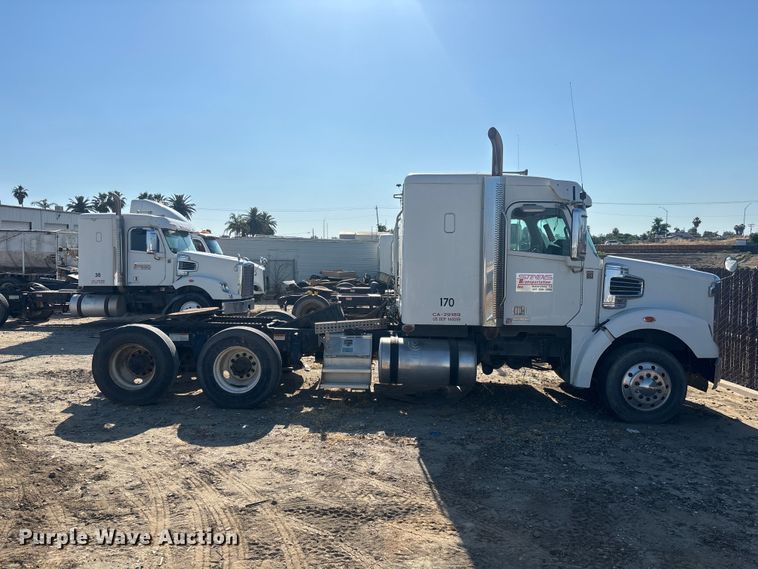 image for item ER7577 2013 Freightliner Coronado SD 122 semi truck