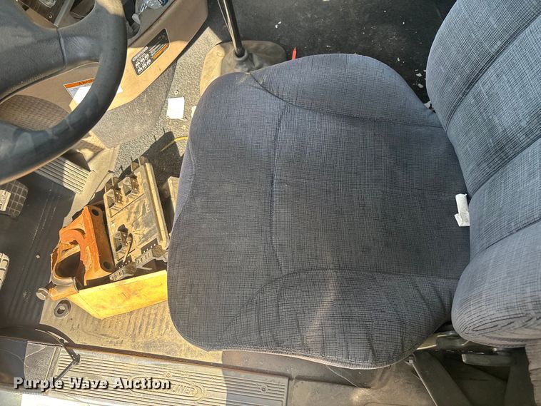 image for item ER7577 2013 Freightliner Coronado SD 122 semi truck