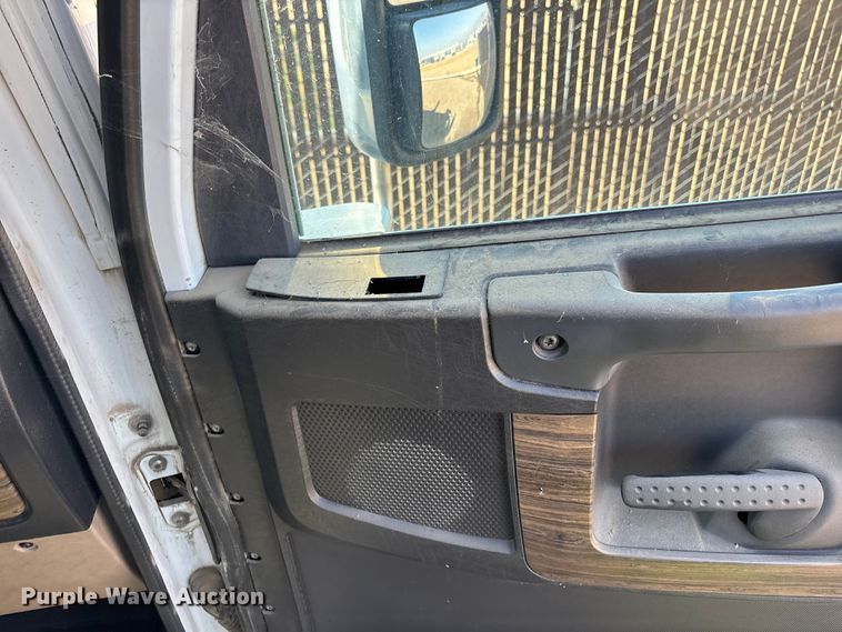 image for item ER7577 2013 Freightliner Coronado SD 122 semi truck