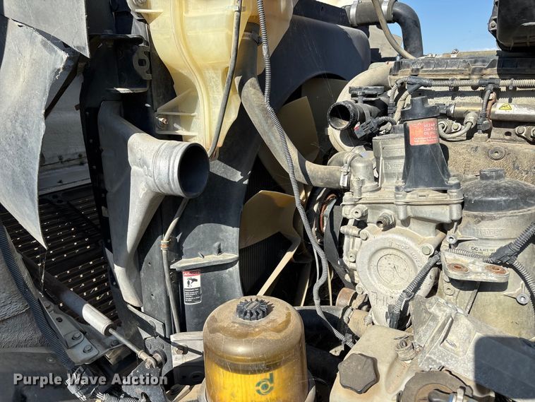 image for item ER7577 2013 Freightliner Coronado SD 122 semi truck