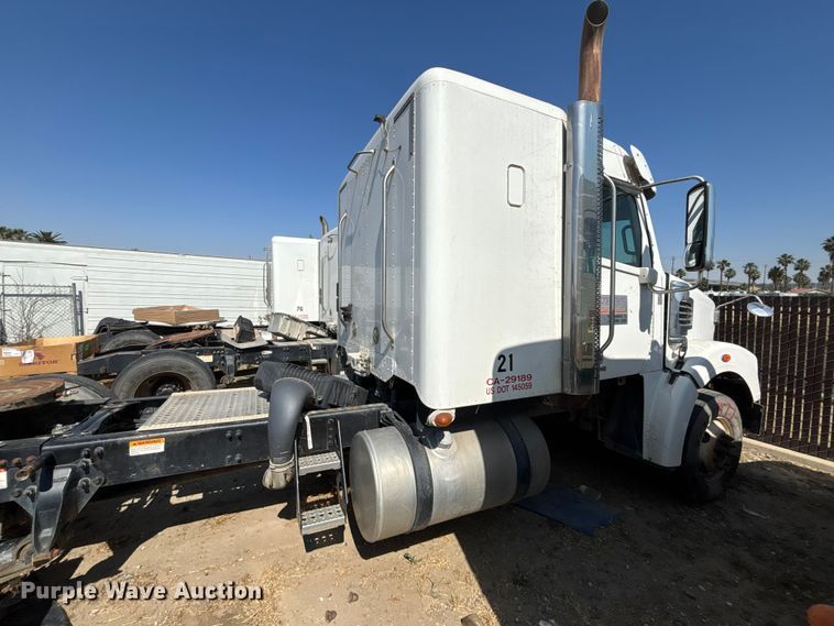 image for item ER7578 2012 Freightliner Coronado SD 122 semi truck