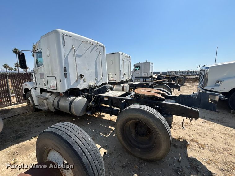 image for item ER7578 2012 Freightliner Coronado SD 122 semi truck