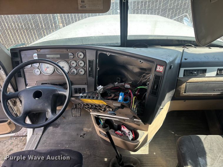 image for item ER7578 2012 Freightliner Coronado SD 122 semi truck