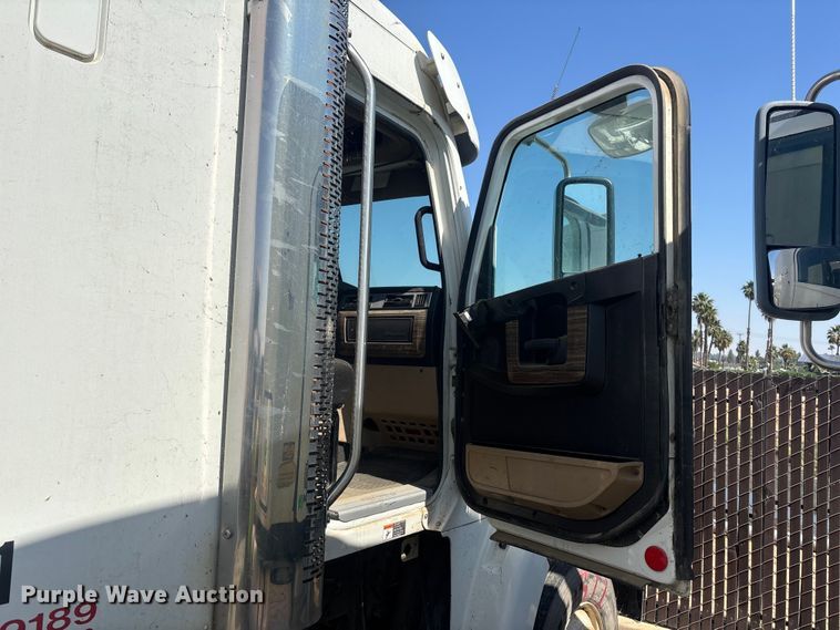 image for item ER7578 2012 Freightliner Coronado SD 122 semi truck
