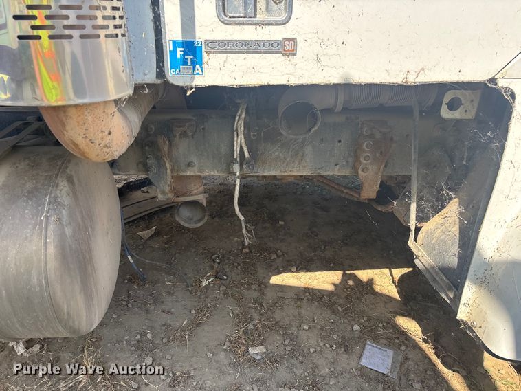 image for item ER7579 2011 Freightliner Coronado SD 122 semi truck