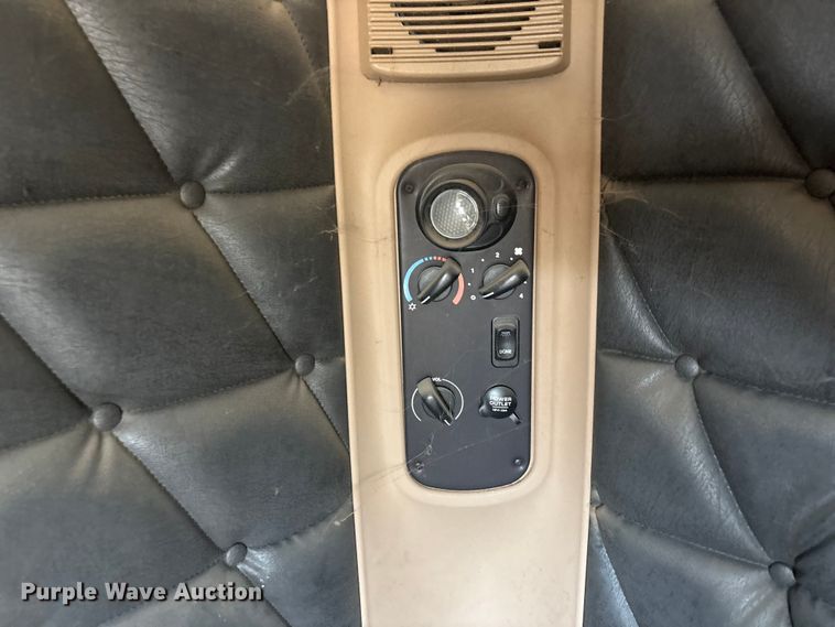 image for item ER7579 2011 Freightliner Coronado SD 122 semi truck