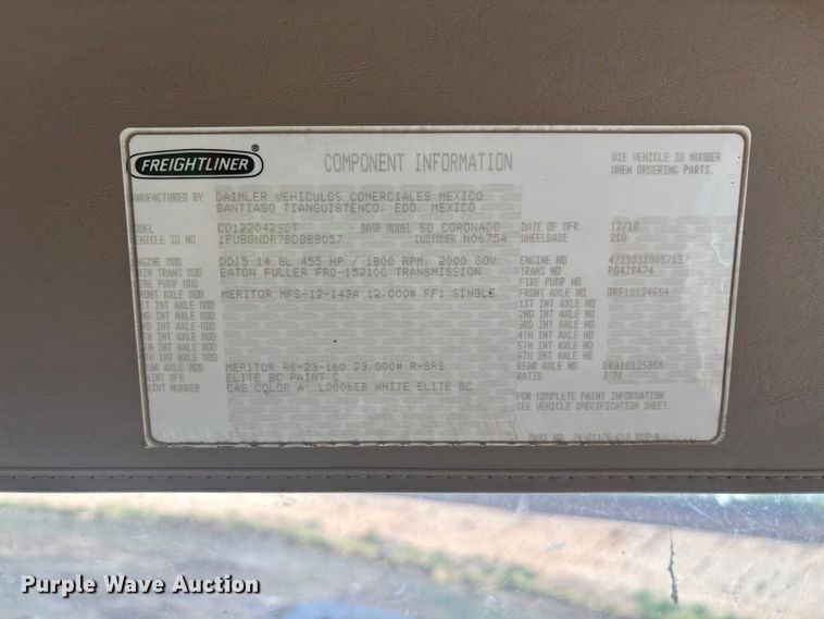 image for item ER7579 2011 Freightliner Coronado SD 122 semi truck
