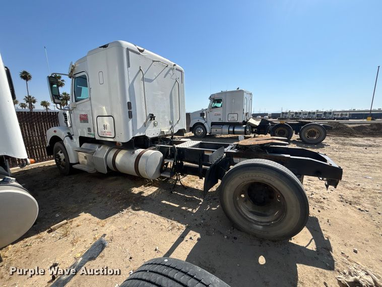 image for item ER7580 2013 Freightliner Coronado SD 122 