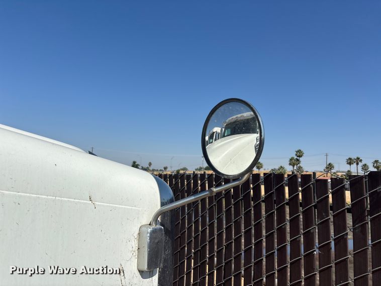 image for item ER7580 2013 Freightliner Coronado SD 122 