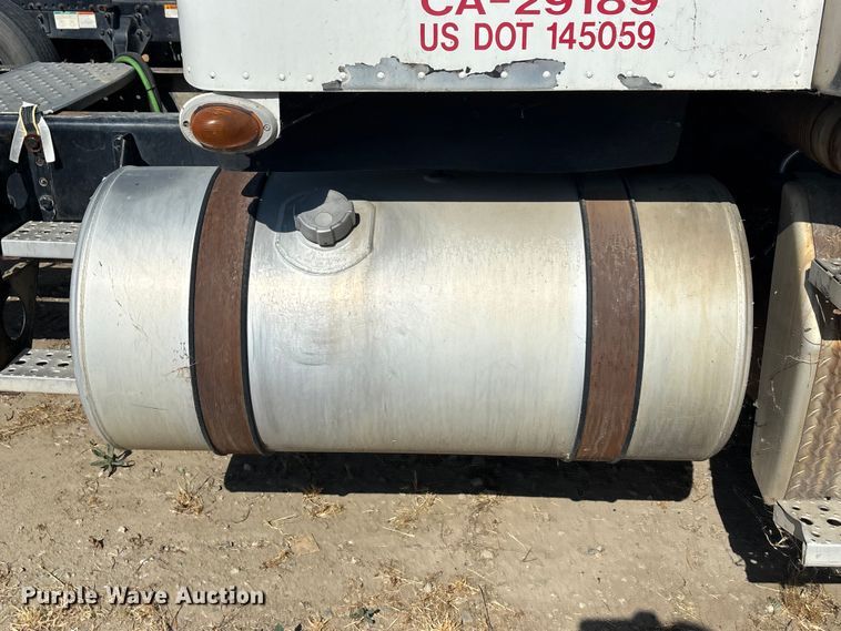 image for item ER7580 2013 Freightliner Coronado SD 122 