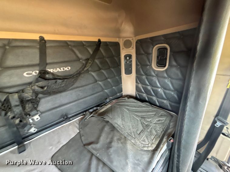 image for item ER7580 2013 Freightliner Coronado SD 122 