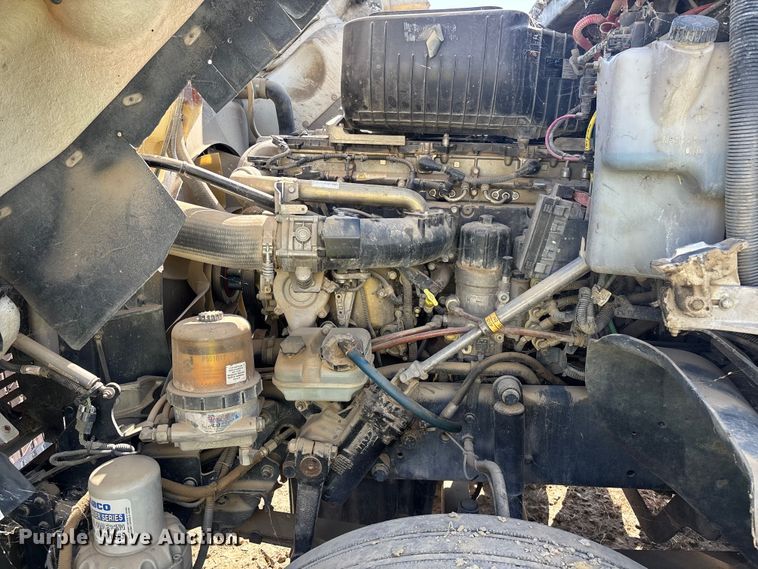 image for item ER7580 2013 Freightliner Coronado SD 122 