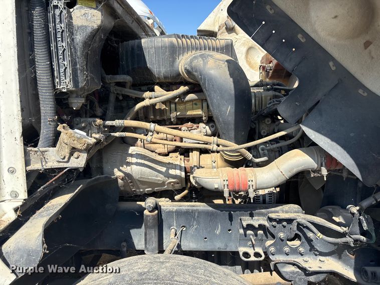 image for item ER7580 2013 Freightliner Coronado SD 122 