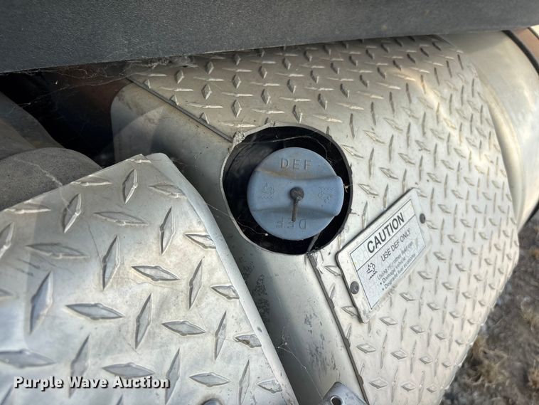 image for item ER7580 2013 Freightliner Coronado SD 122 