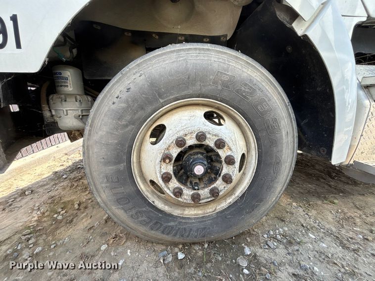 image for item ER7580 2013 Freightliner Coronado SD 122 