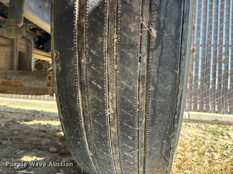 image for item ER7580 2013 Freightliner Coronado SD 122 