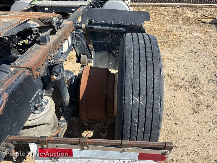 image for item ER7580 2013 Freightliner Coronado SD 122 