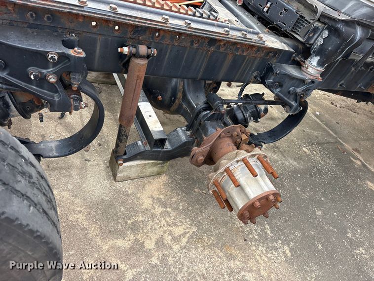 image for item ET2053 2009 Peterbilt 387 semi truck