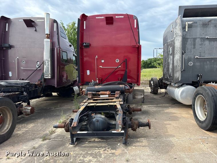 image for item ET2054 2009 Peterbilt 387 semi truck
