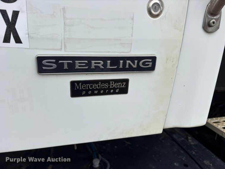 image for item ET2074 2004 Sterling L9500 winch truck