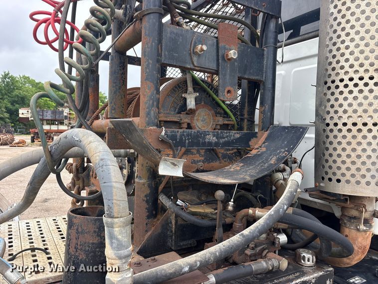image for item ET2074 2004 Sterling L9500 winch truck