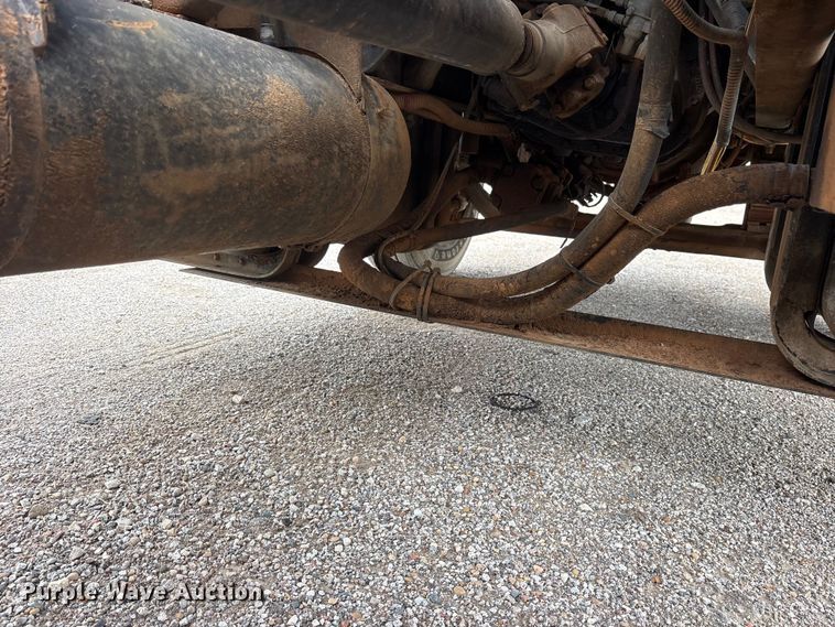 image for item ET2074 2004 Sterling L9500 winch truck