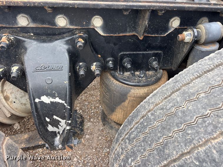image for item ET2074 2004 Sterling L9500 winch truck