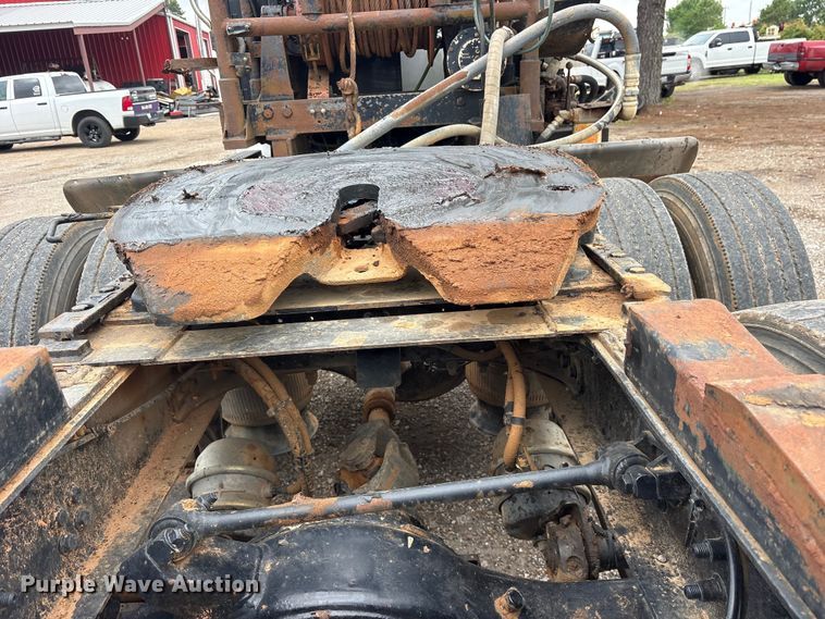 image for item ET2074 2004 Sterling L9500 winch truck