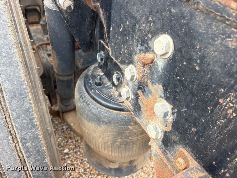 image for item ET2074 2004 Sterling L9500 winch truck