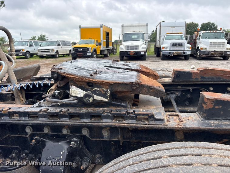 image for item ET2074 2004 Sterling L9500 winch truck