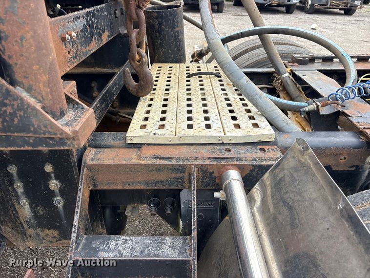 image for item ET2074 2004 Sterling L9500 winch truck
