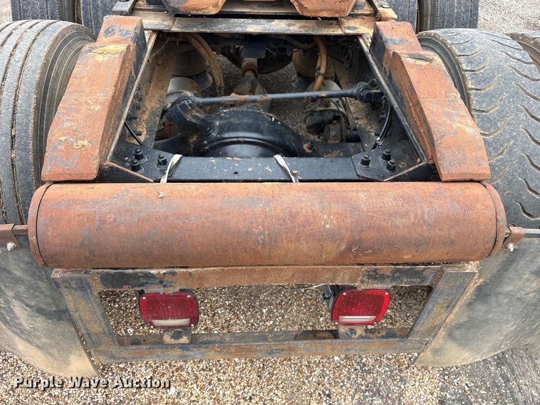 image for item ET2074 2004 Sterling L9500 winch truck