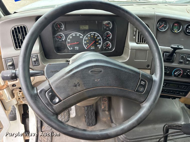 image for item ET2074 2004 Sterling L9500 winch truck