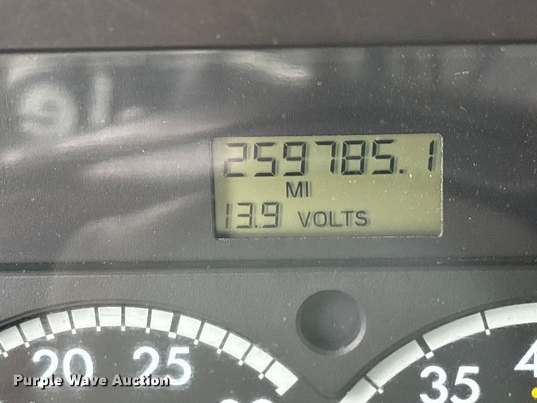 image for item ET2074 2004 Sterling L9500 winch truck