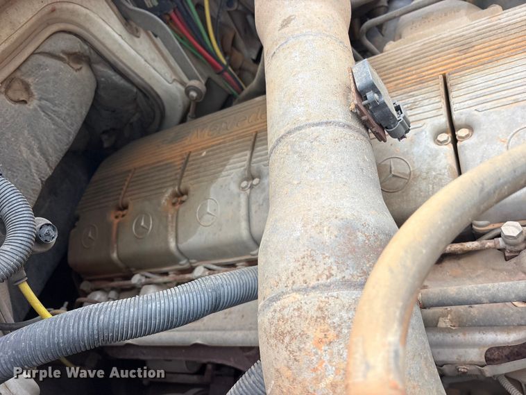 image for item ET2074 2004 Sterling L9500 winch truck