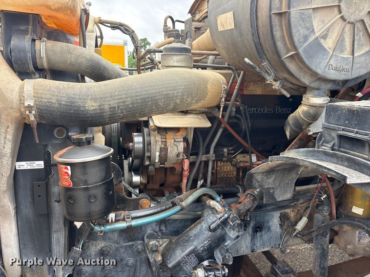 image for item ET2074 2004 Sterling L9500 winch truck