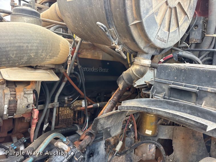 image for item ET2074 2004 Sterling L9500 winch truck