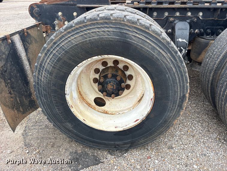 image for item ET2074 2004 Sterling L9500 winch truck