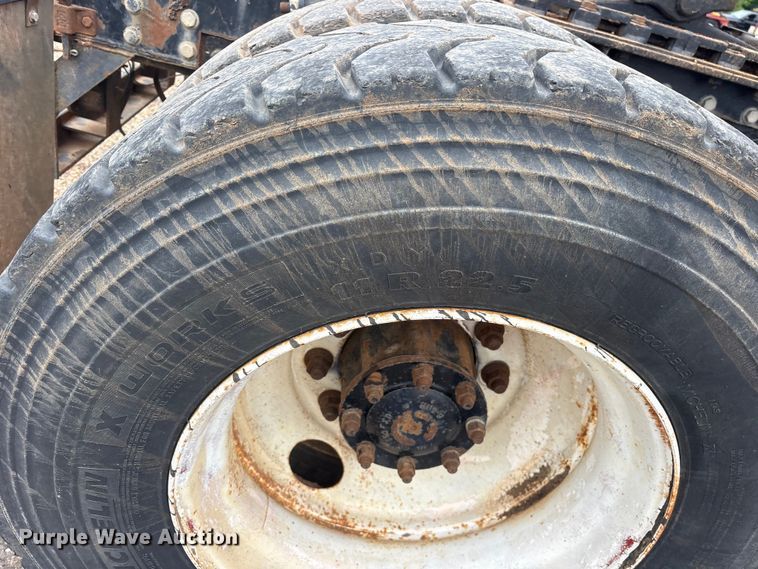 image for item ET2074 2004 Sterling L9500 winch truck