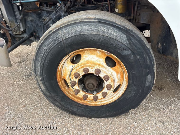 image for item ET2074 2004 Sterling L9500 winch truck