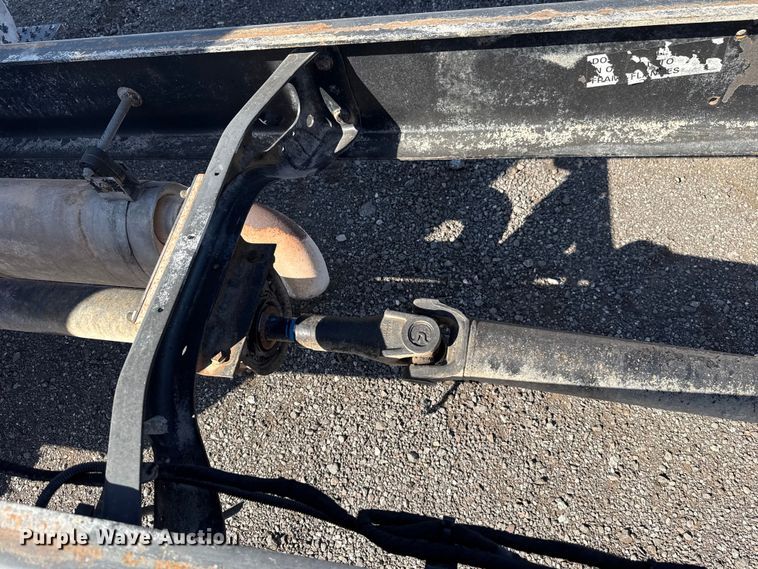 image for item ET6119 2007 International 4300  truck cab and chassis