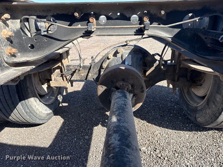 image for item ET6119 2007 International 4300  truck cab and chassis