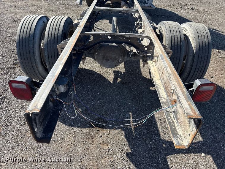image for item ET6119 2007 International 4300  truck cab and chassis