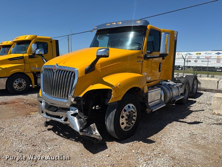 image for item ET6128 2024 International LT625 semi truck