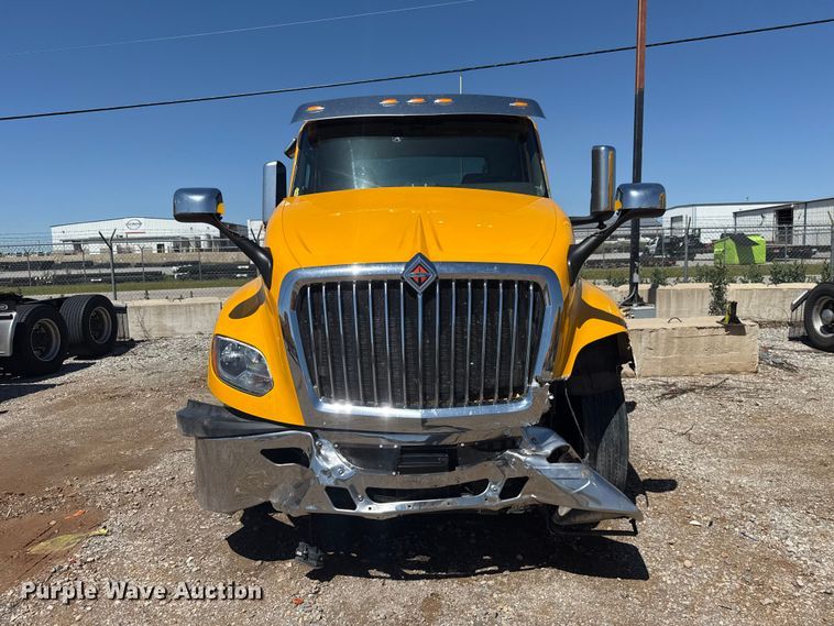 image for item ET6128 2024 International LT625 semi truck