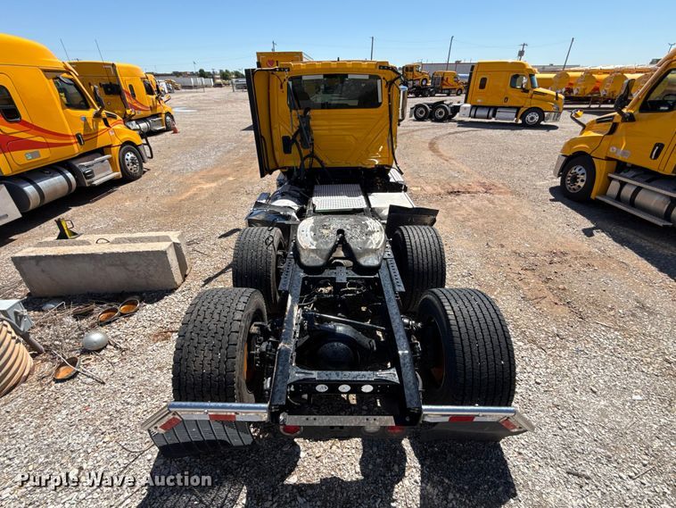 image for item ET6128 2024 International LT625 semi truck