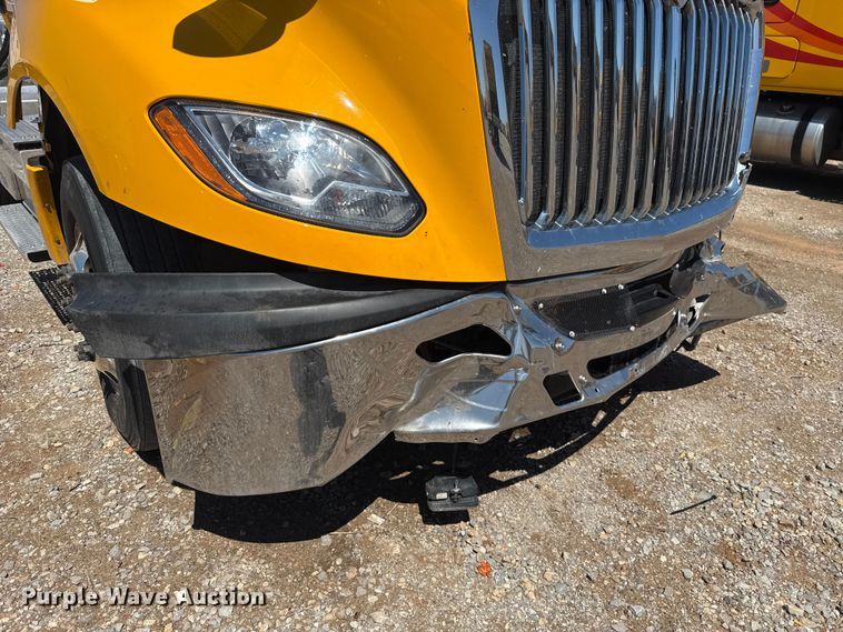 image for item ET6128 2024 International LT625 semi truck
