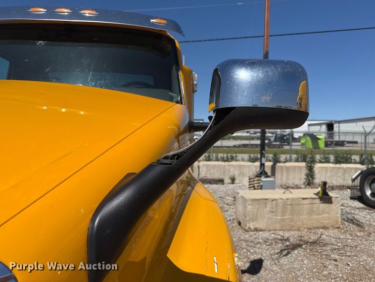 image for item ET6128 2024 International LT625 semi truck