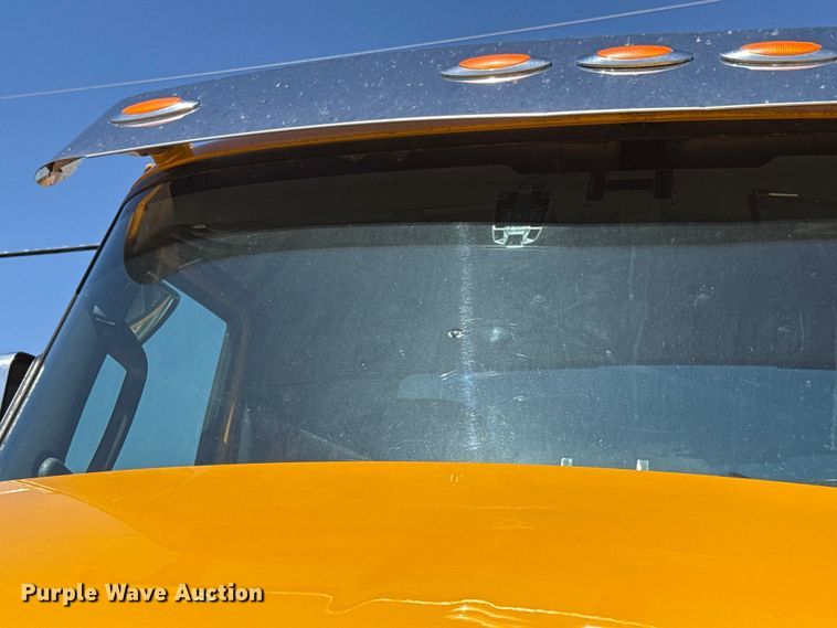 image for item ET6128 2024 International LT625 semi truck